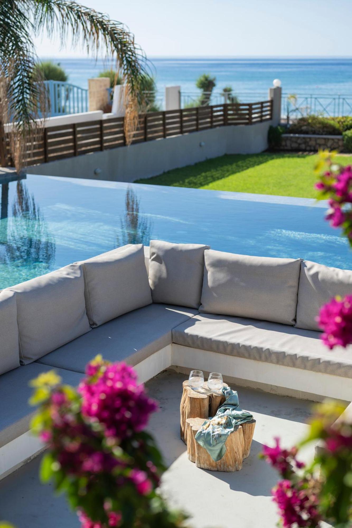 Villa Del Nonno Лардос Экстерьер фото